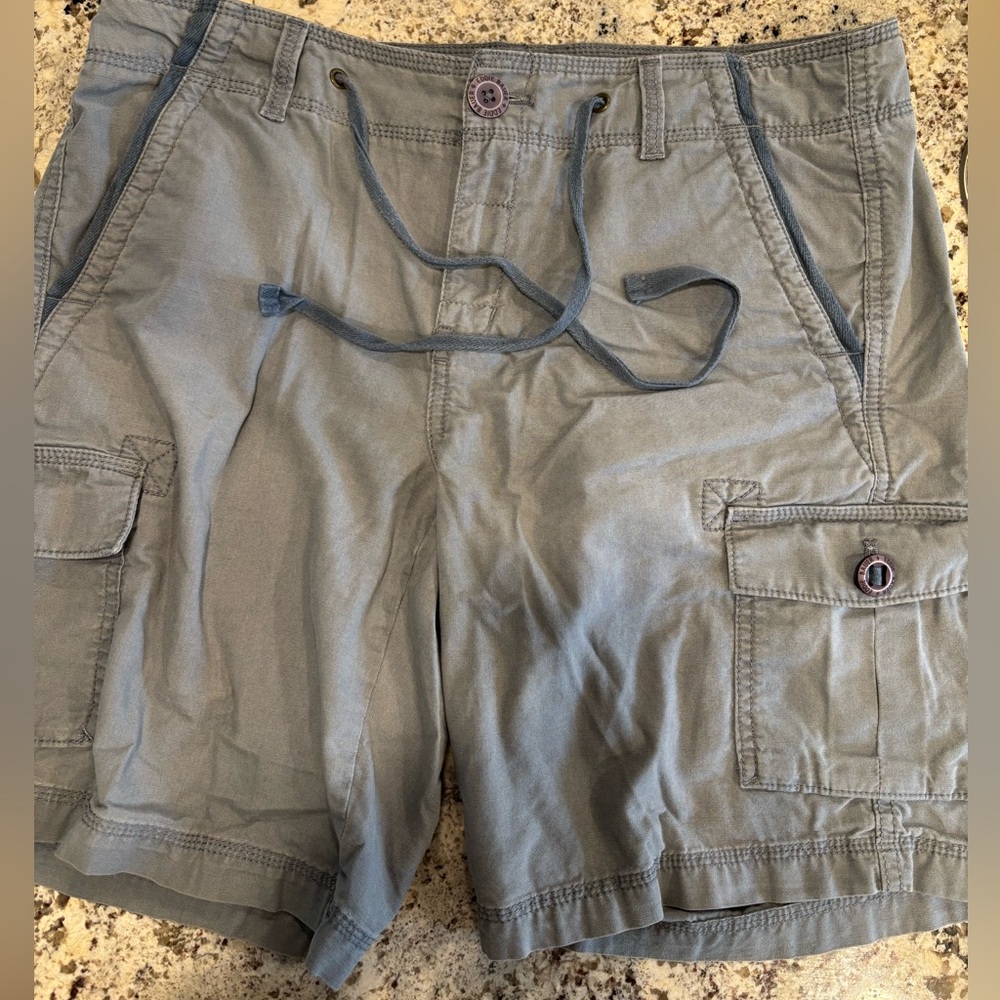 Eddie Bauer Woman’s Cargo Shorts in Gray
